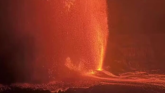 imagens-impressionantes:-o-vulcao-entra-em-erupcao-no-havai-e-lanca-lava-300-metros-de-altura
