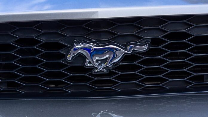 mustang-pode-ganhar-um-forte-rival-v8-nos-proximos-meses
