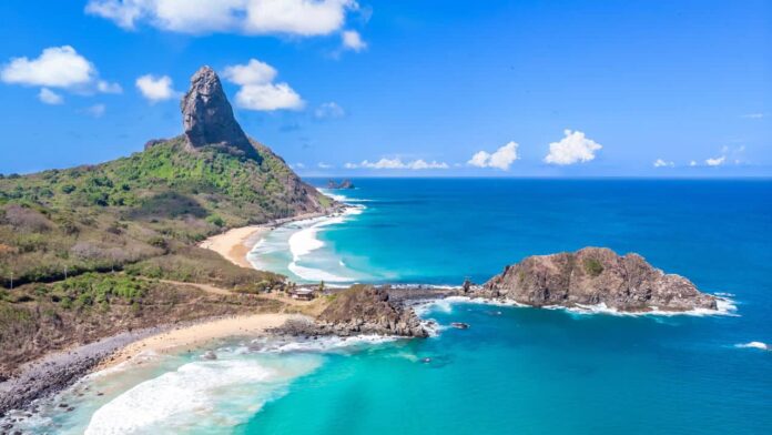ha-algumas-horas-do-continente,-ha-uma-ilha-que-se-parece-com-o-caribe-no-brasil