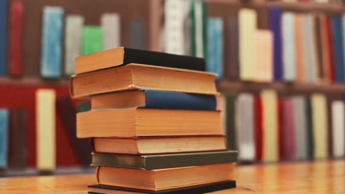 o-truque-para-manter-seus-livros-livres-de-mofo-e-bem-conservado