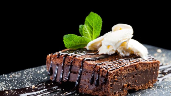 receita-de-brownie-com-cone-interior-crocante-e-irresistivel