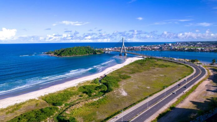 cidade-bahiana-com-uma-das-praias-mais-famosas-e-bonitas-do-brasil