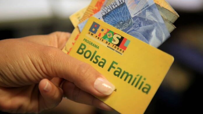 caixa-informa-mais-2-beneficios-para-brasileiros-alem-do-bolsa-familia