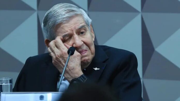 pgr-se-posiciona-a-favor-da-prisao-domiciliar-para-augusto-heleno