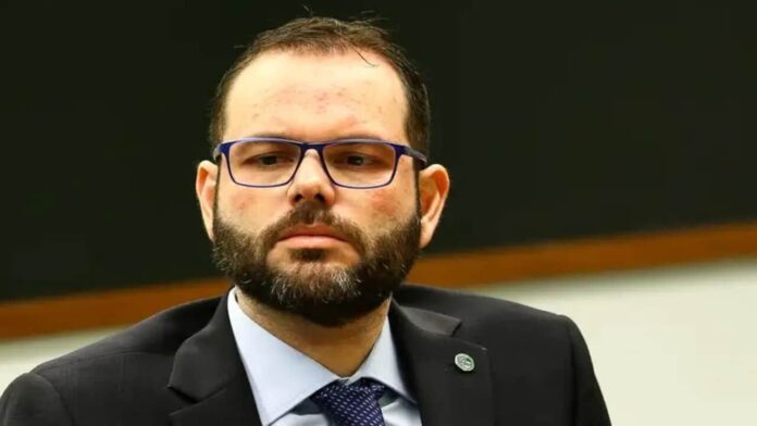 tcu-e-acionado-por-senador-e-emprestimo-de-r$-20-bilhoes-aos-correios-pode-sofrer-retrocesso
