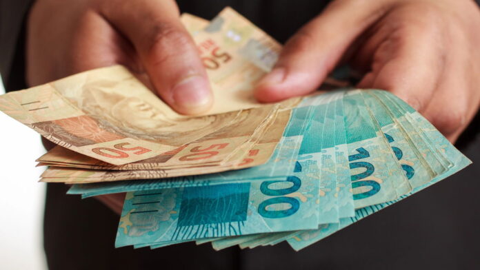 pacote-fiscal-traz-mudancas-no-bpc-e-nova-formula-de-reajuste-do-salario-minimo