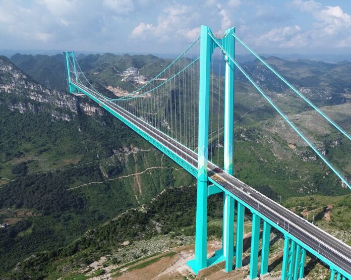 ponte-mais-alta-do-mundo,-625-metros-sobre-o-rio,-custa-r$-1,5-bilhao-e-impulsiona-turismo-regional