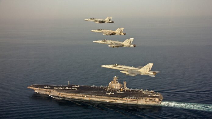 novas-imagens-de-satelite-revelam-porta-avioes-dos-eua-em-posicao-estrategica-no-mar-da-arabia