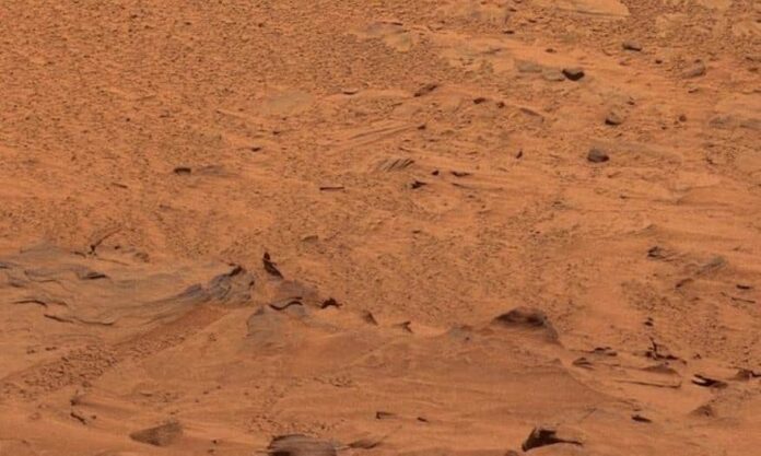 imagem-de-marte-volta-a-viralizar-e-faz-internautas-acreditarem-ter-visto-uma-figura-humana