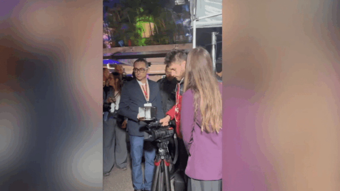 cinegrafista-e-demitido-pela-globo-apos-dar-cabecada-em-reporter-em-debate-eleitoral,-veja-video