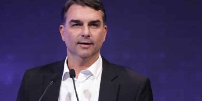 homem-e-alvo-de-operacao-apos-suposta-ameaca-a-flavio-bolsonaro-em-mg