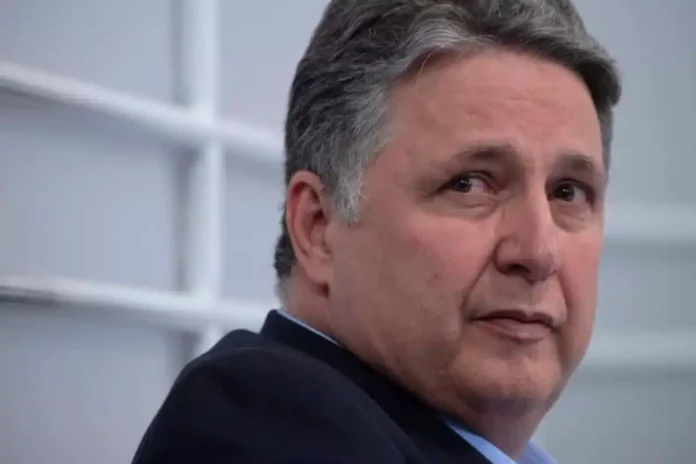 tse-derruba-restricao-e-garotinho-volta-a-campanha-eleitoral